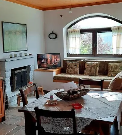 Elati's Traditional And Cosy