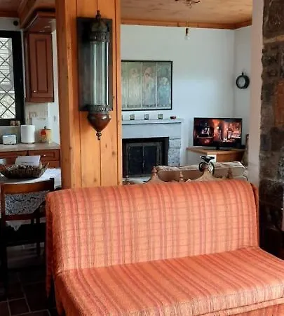 Elati's Traditional And Cosy